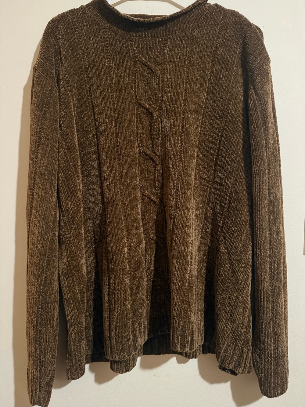 Women's Brown Ribbed Crewneck Sweater - Cozy Cable Detail